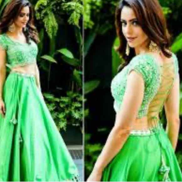 SOLD Preeti s Kapoor 3 pc lehenga set - Picture 12 of 12